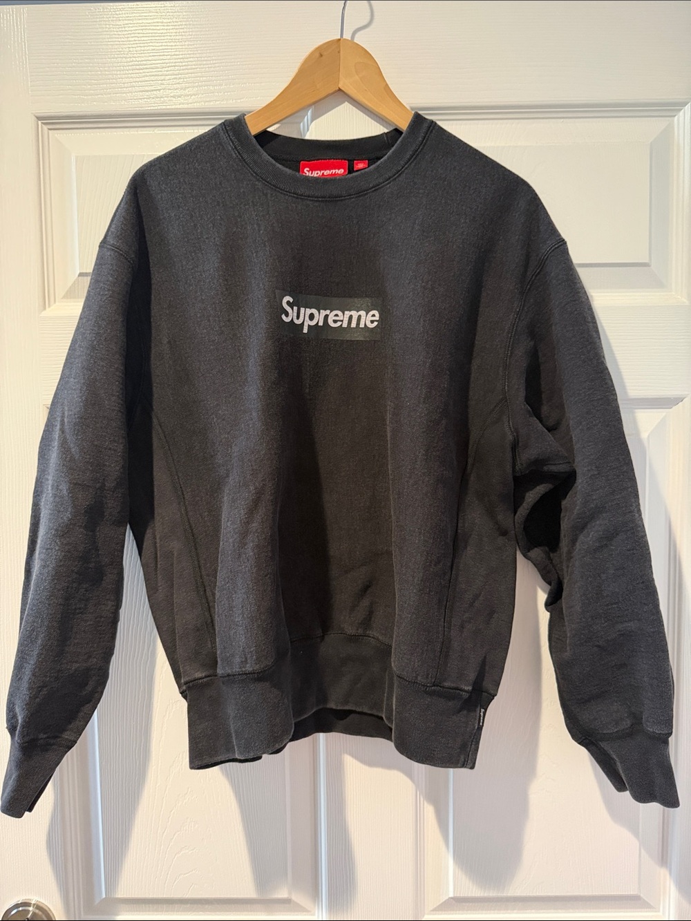 Lightly worn Supreme Washed Box Logo Crewneck in Black Size Men’s Small